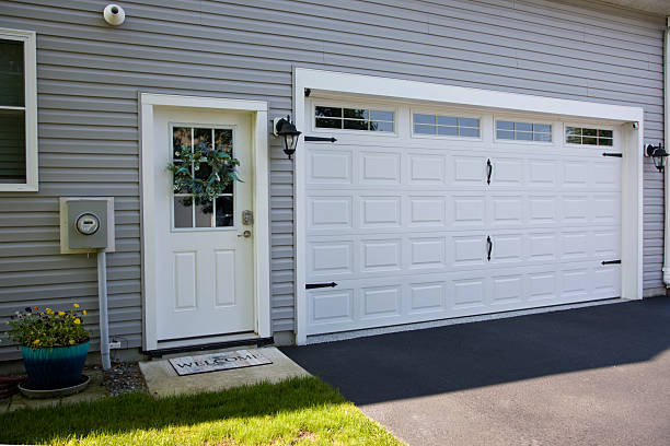 24/7 Emergency Garage Door Panel Replacement experts in Macungie, PA